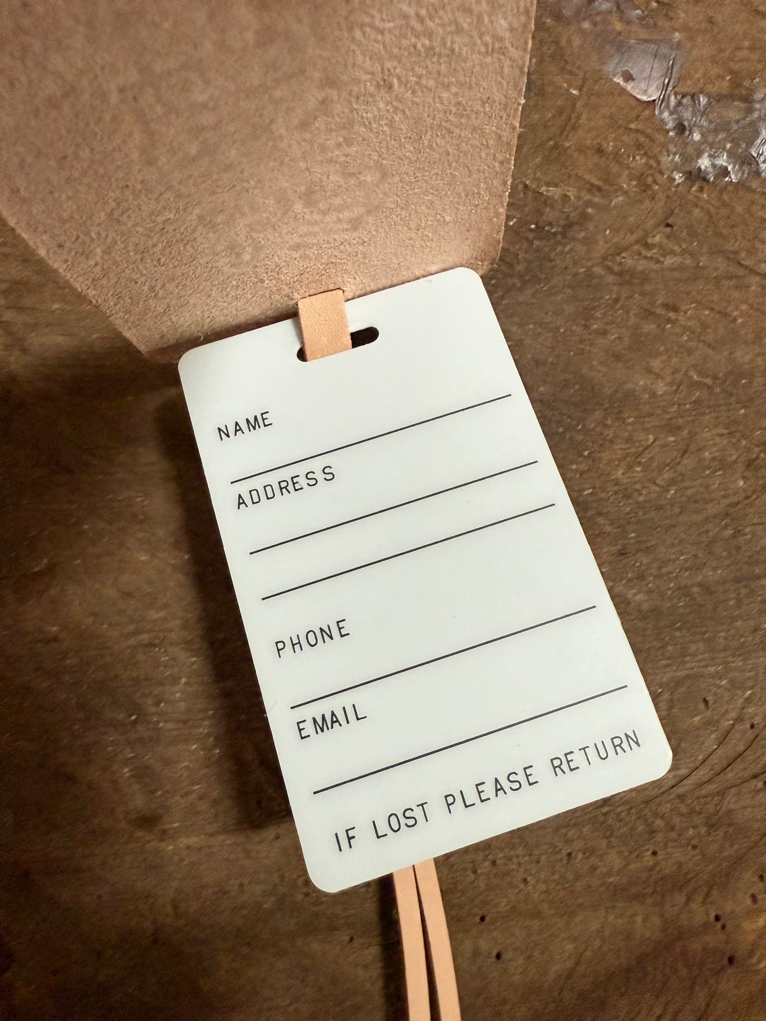 LUGGAGE TAG